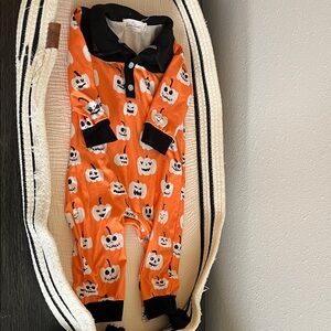 Pumpkin romper